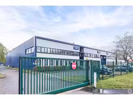 location local d’activités 530m²