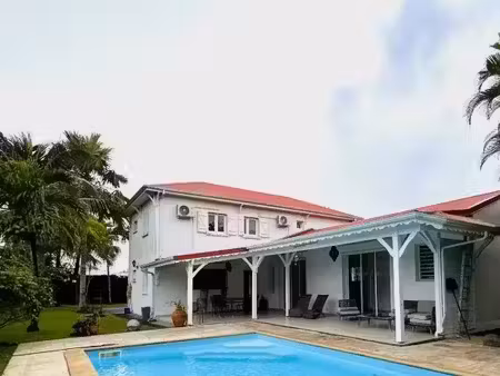 location maison 6 pièces 176 m² à baie-mahault (97122)