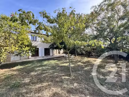 maison à louer - 6 pièces - 166 52 m2 - marseille - 13012 - provence-alpes-cote-d-azur