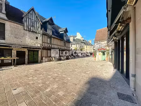 t1 30 m² caen vaugueux - hypercentre - location meublée