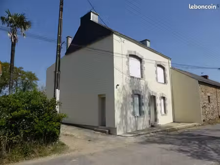 maison individuelle dans un village