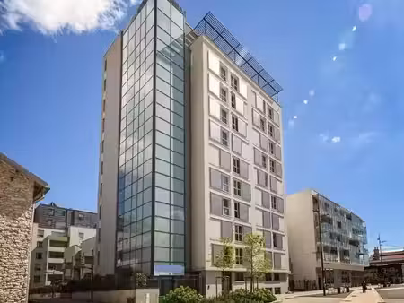 location meublée appartement 1 pièce 20 m² à grenoble (38000)  550 €
