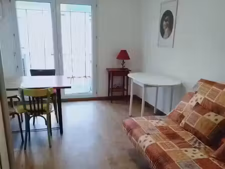 location meublée appartement 1 pièce 19 m² à nantes (44000)  530 €
