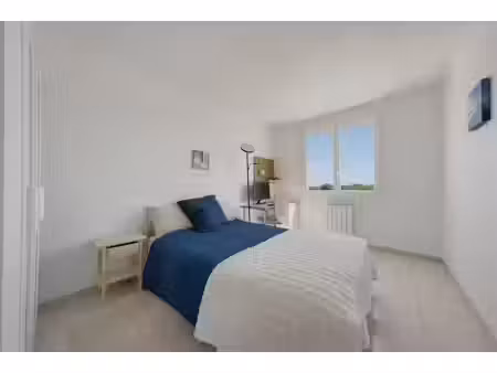 location meublée appartement 5 pièces 80 m² à pessac (33600)  530 €