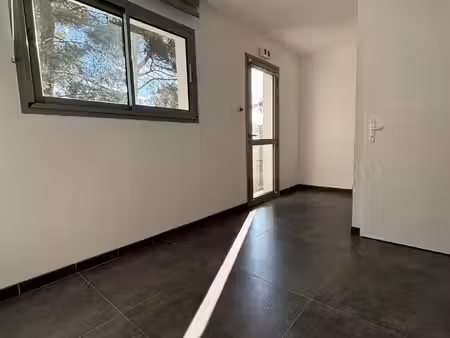 bureau de 12.25 m2 avec clim