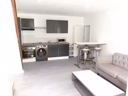 location appartement 2 pièces à blaye (33390)  560 €
