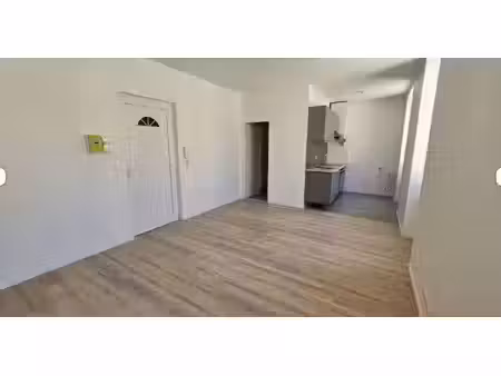 location appartement 2 pièces à libourne (33500)  575 €