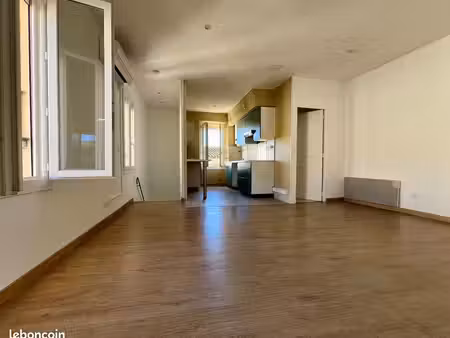studio 1 pièce 35 m²