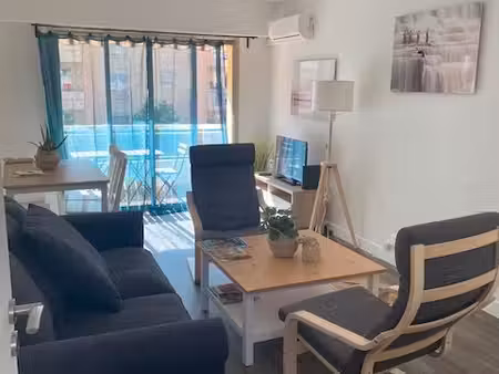 beau f1 meuble