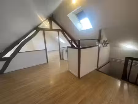 location appartement 1 pièce 40 m² à camon (80450)  552 €
