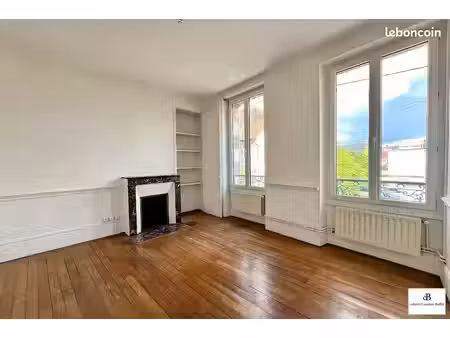 appartement 3 pièces 65 m²