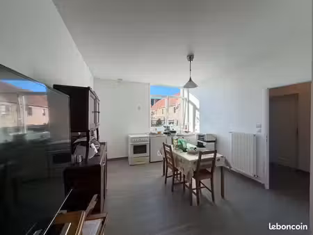 appartement 2 pièces 63 m²
