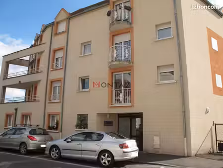 studio 1 pièce 32 m²