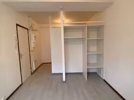 studio 21m2 + box centre ville