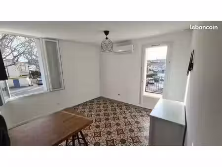studio – 20m² avec balcon