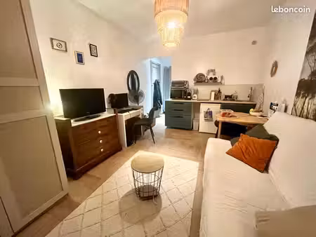 studio meublé à louer proche centre vence
