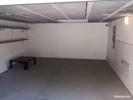 location garage palavas