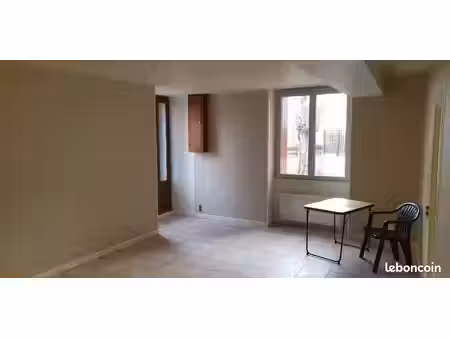t5   4 chambres  garage  135m2 17240 champagnolles