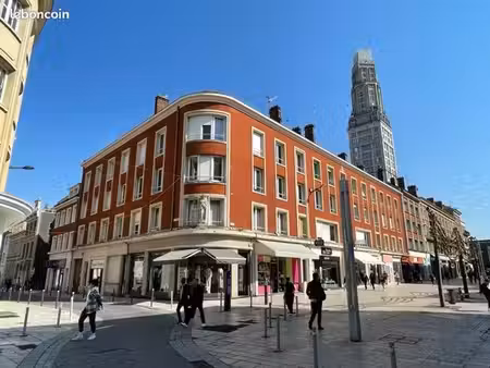 a louer 1 chambre d’etudiant plein centre ville