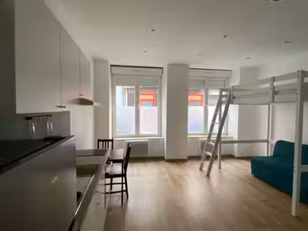 location studio meublé