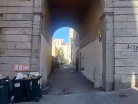parking 1 m² lyon 1er arrondissement