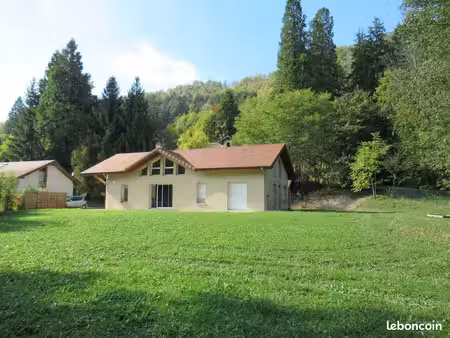 maison 7 pièces 165 m²