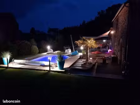 propriété familiale de caractère avec piscine – environ 250 m² – 4 500 m² de terrain