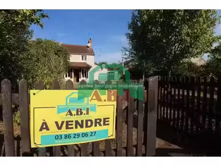 vente maison 5 pièces 106 m² à corbigny (58800)  79 000 €
