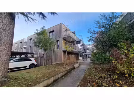 sautron bourg- beau t3 lumineux de 67m² avec terrasse et 2 stationnements sécurisés