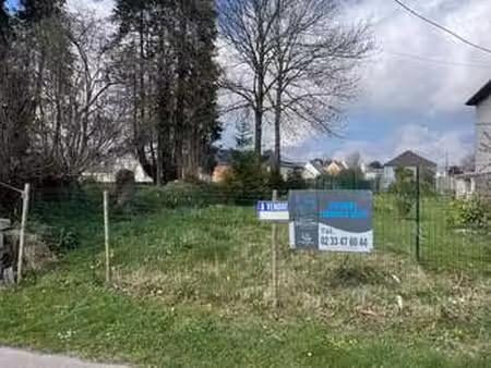 vente terrain à coutances (50200) : à vendre / 809m² coutances