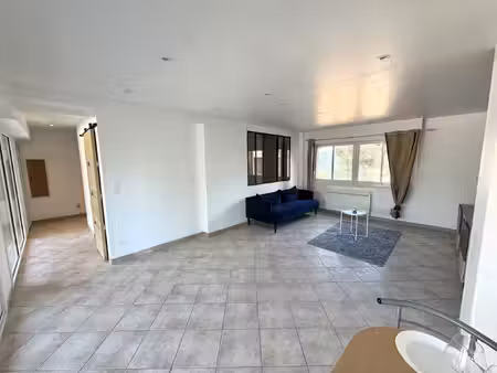 appartement avec vue sur le lac à sainte-croix-du-verdon 52m