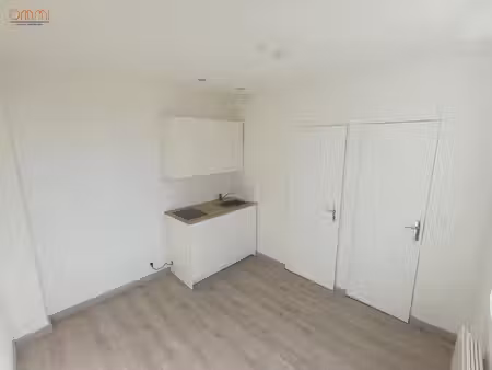 studio non meublé 11m2 saint-pierre