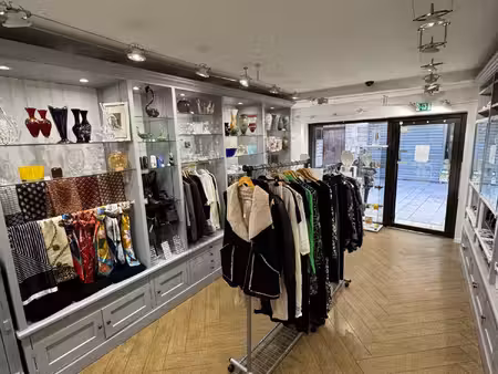 dax - hyper centre - local 40m²