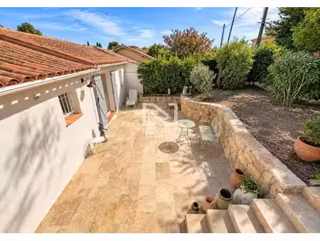 saint raphael - boulouris - proches commerces et mer