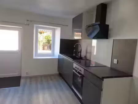 location maison 4 pièces 84 m² à parent (63270)  730 €