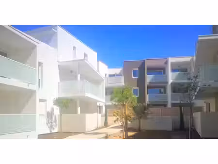 t3 avec terrasse et parking à montpellier