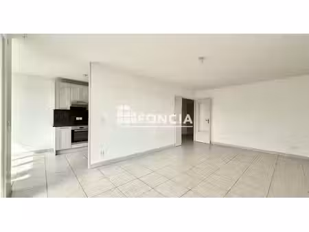 appartement t3 avec terrasse et garage