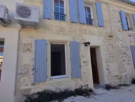 t3 duplex de 53 m2 entièrement rénové arles montplaisir