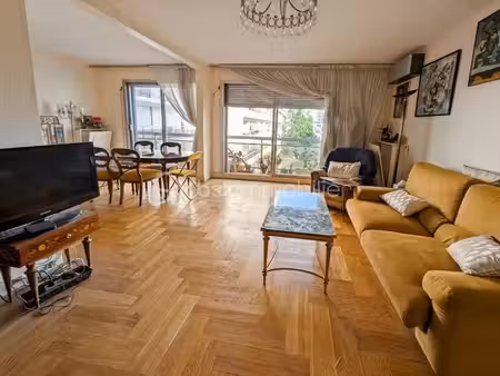 appartement de 99 m² à paris-11e-arrondissement