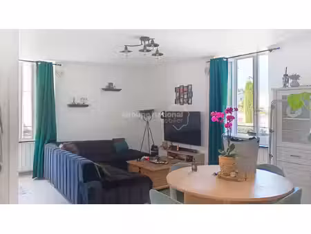 appartement 3 pièce(s) de 65m2 sur pont saint esprit / disponibilité novembre