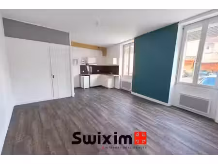 charmant studio lumineux à lesparre-médoc  28.99 m²