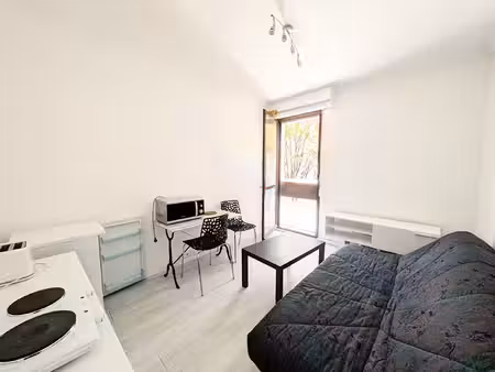 maisons-laffitte - 13 min rer - un studio meublé de 16 m²