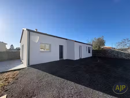 maison challans 5 pièces 87.37 m2