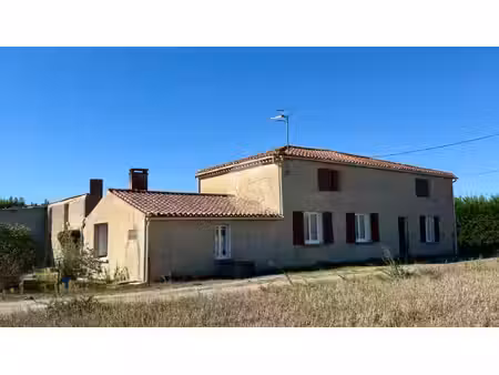 maison de caractère 111 m2 à rénover avec dépendances - proche bourg longeville sur mer