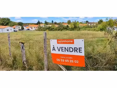terrain à vendre de 889m² peault (85)