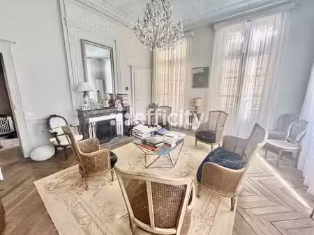 appartement 6 pièces - 190 m²