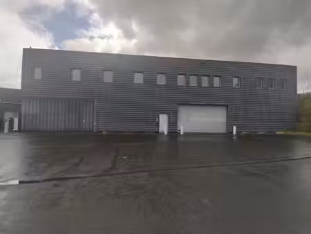 location local d’activités magny-en-vexin 95420 400m² à 2000m²