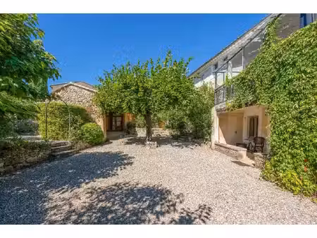 a vendre maison de hameau du 19° avec jardin dependances saint-saturnin-les-apt luber