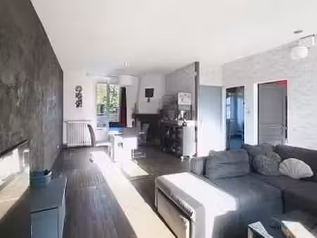 vente maison à saumur (49400) : à vendre / 92m² saumur