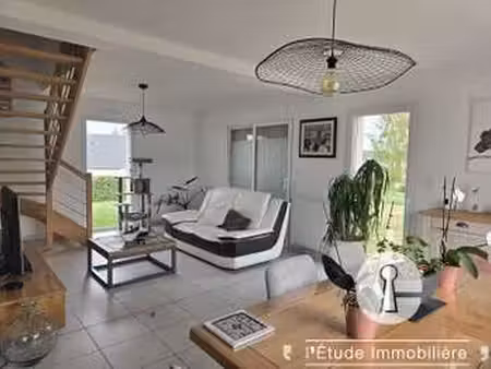 location maison à changé (53810) : à louer / 114m² changé